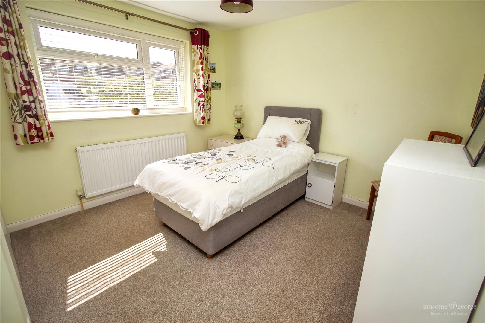 Newbery Close, Tilehurst, Reading